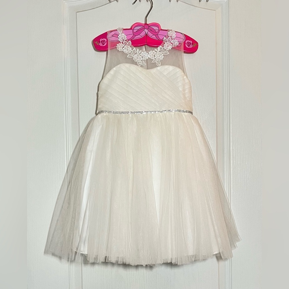 Little Saigon White Tulle Flower Girl Dress 3T Flower Girl Wedding Guest
